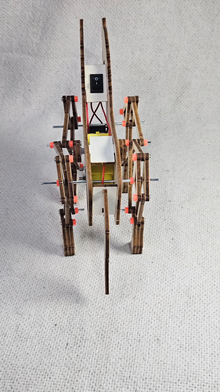 Caballo Mecánico STEAM | Construcción Mecánica con Movimiento Articulado